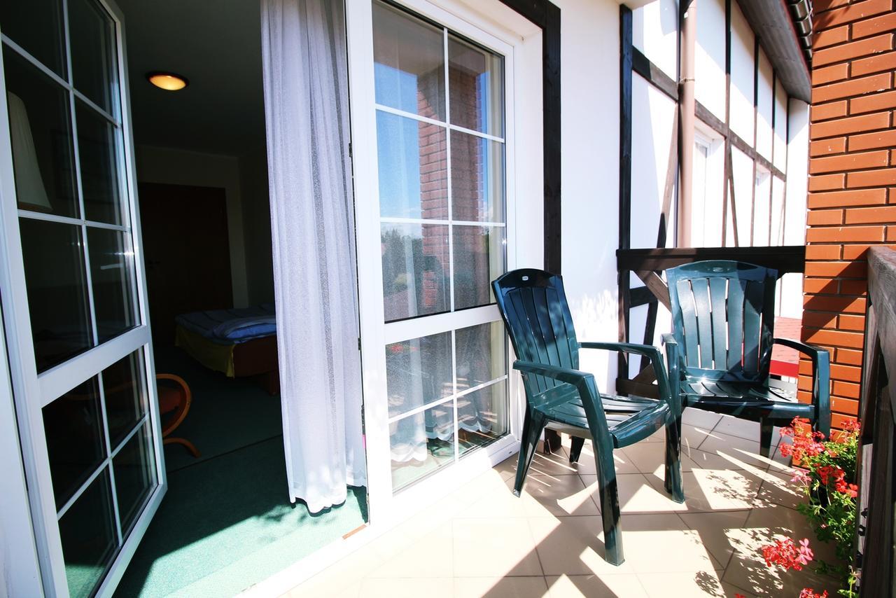 Michalek W Rowach Bed & Breakfast Rowy  Exterior photo