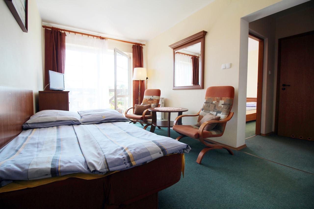 Michalek W Rowach Bed & Breakfast Rowy  Exterior photo